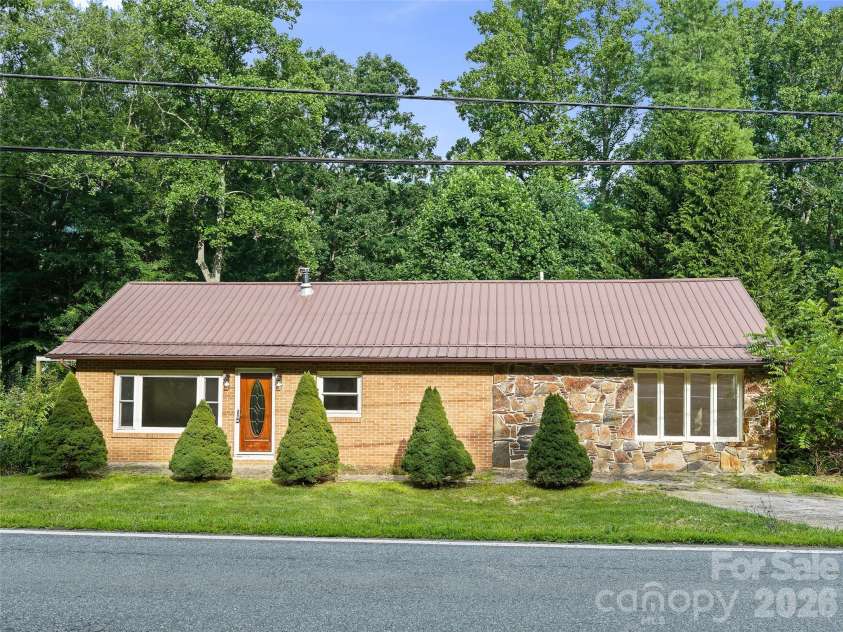 1644 State Hwy 80 S None, Burnsville, NC 28714.  MLS# CAR4408364, YatesRealty ID 41533. 1644 State Hwy 80 S