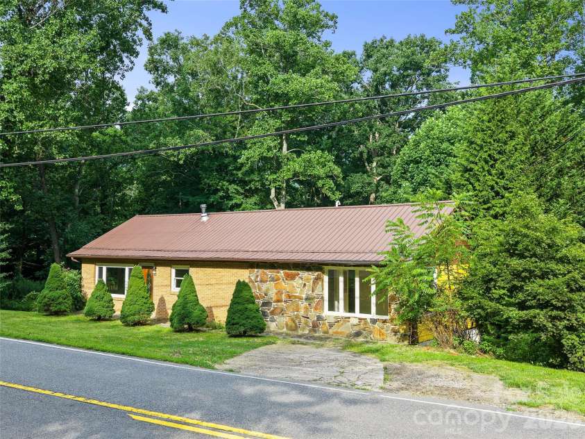 1644 State Hwy 80 S None, Burnsville, NC 28714.  MLS# CAR4408364, YatesRealty ID 41533. 