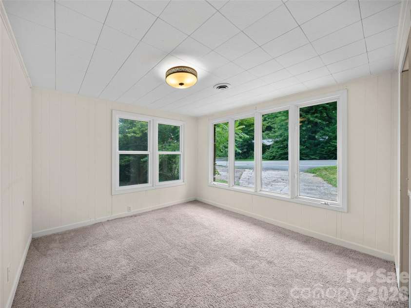 1644 State Hwy 80 S None, Burnsville, NC 28714.  MLS# CAR4408364, YatesRealty ID 41533. Bedroom
