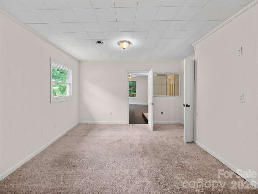 1644 State Hwy 80 S None, Burnsville, NC 28714.  MLS# CAR4408364, YatesRealty ID 41533. Bedroom