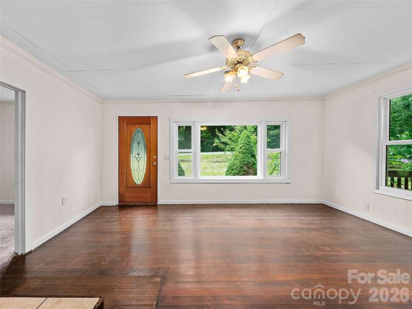 1644 State Hwy 80 S None, Burnsville, NC 28714.  MLS# CAR4408364, YatesRealty ID 41533. Living Room Entry
