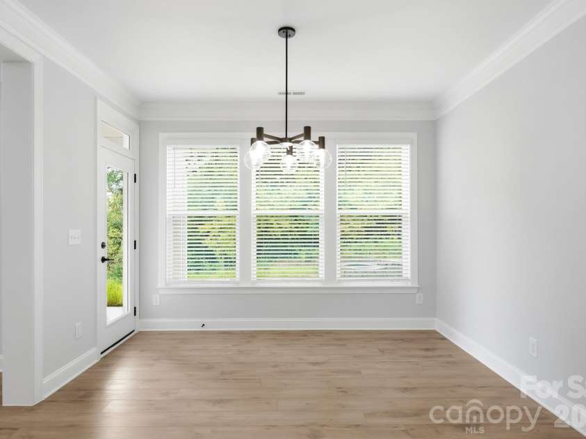 1321 Knob Creek Drive, Gastonia, NC 28054.  MLS# CAR4362549, YatesRealty ID 41534. Breakfast Area