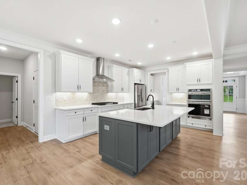 1321 Knob Creek Drive, Gastonia, NC 28054.  MLS# CAR4362549, YatesRealty ID 41534. Kitchen