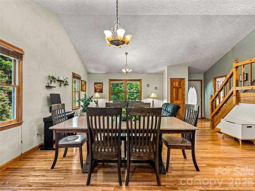 70 Promised Ridge Drive, Hendersonville, NC 28791.  MLS# CAR4411866, YatesRealty ID 41538. 