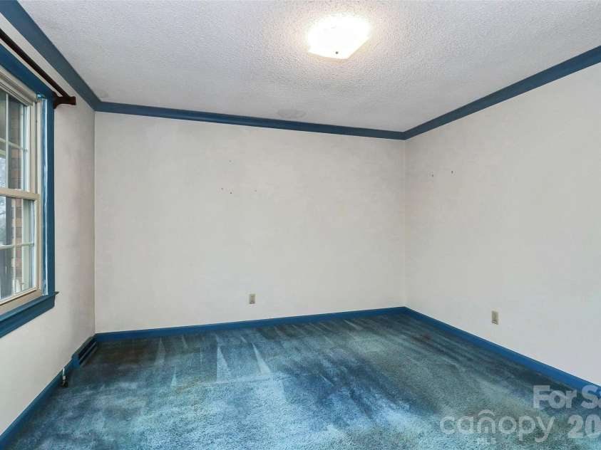 1202 Daybrook Drive, Kannapolis, NC 28081.  MLS# CAR4336228, YatesRealty ID 4154. 