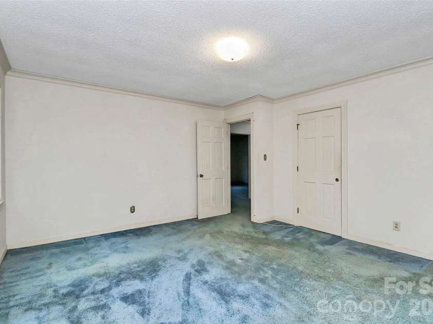 1202 Daybrook Drive, Kannapolis, NC 28081.  MLS# CAR4336228, YatesRealty ID 4154. 