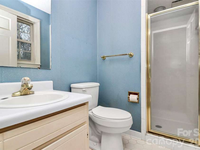 1202 Daybrook Drive, Kannapolis, NC 28081.  MLS# CAR4336228, YatesRealty ID 4154. 