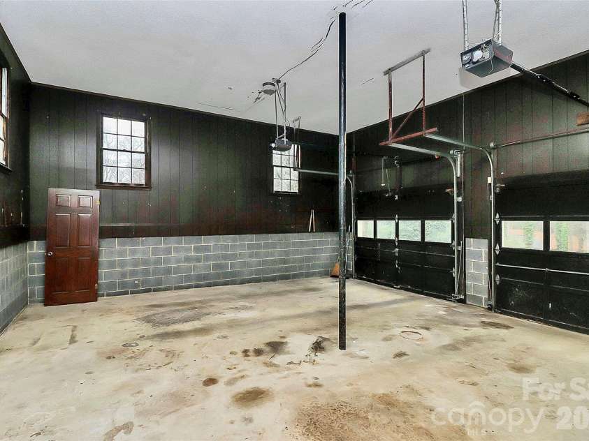 1202 Daybrook Drive, Kannapolis, NC 28081.  MLS# CAR4336228, YatesRealty ID 4154. 