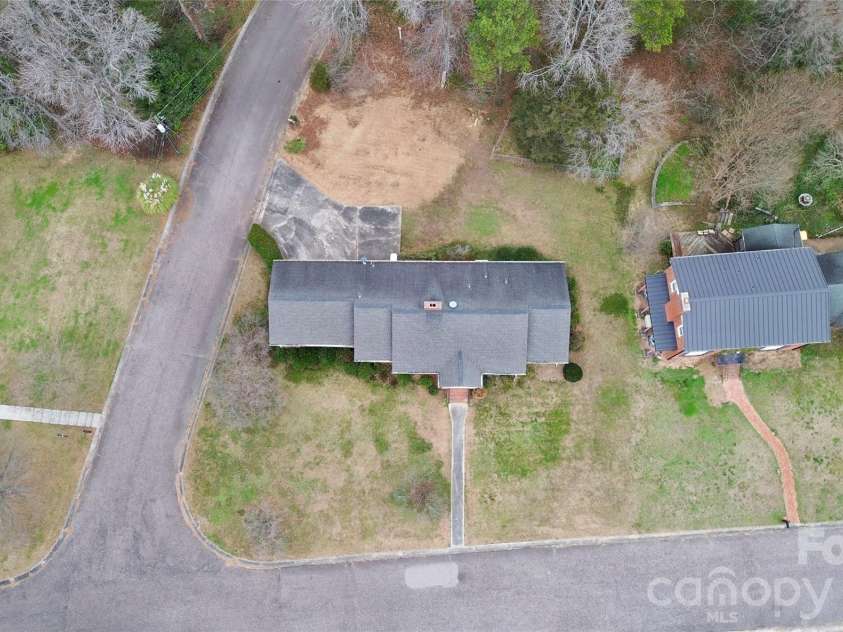1202 Daybrook Drive, Kannapolis, NC 28081.  MLS# CAR4336228, YatesRealty ID 4154. 