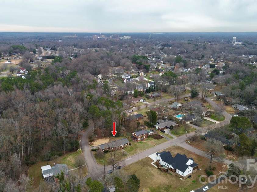 1202 Daybrook Drive, Kannapolis, NC 28081.  MLS# CAR4336228, YatesRealty ID 4154. 