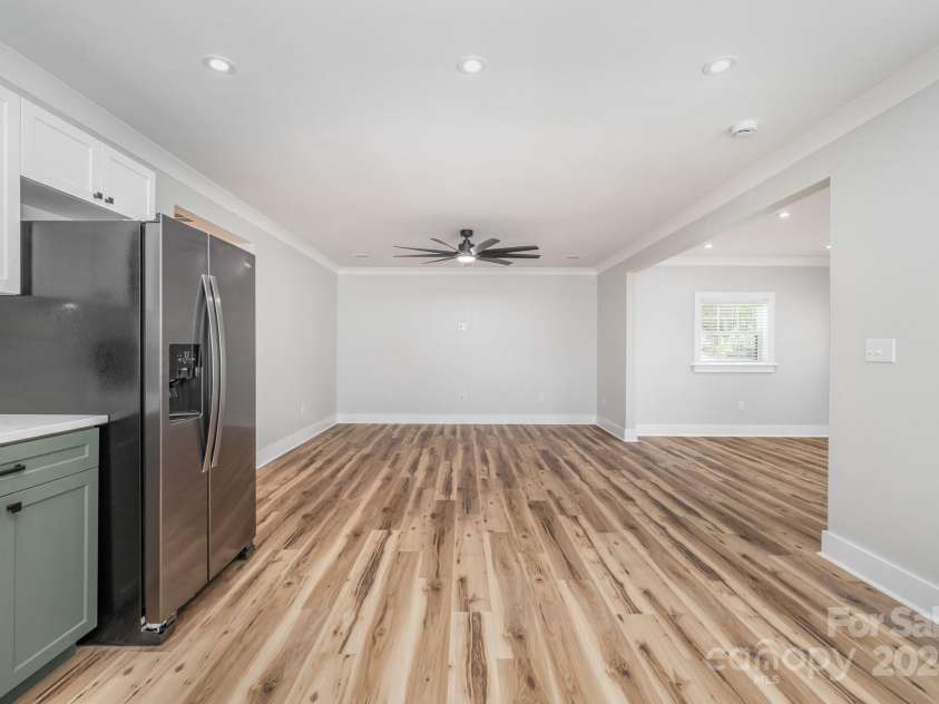 1402 Birch Street, Kannapolis, NC 28081.  MLS# CAR4315178, YatesRealty ID 4154. 