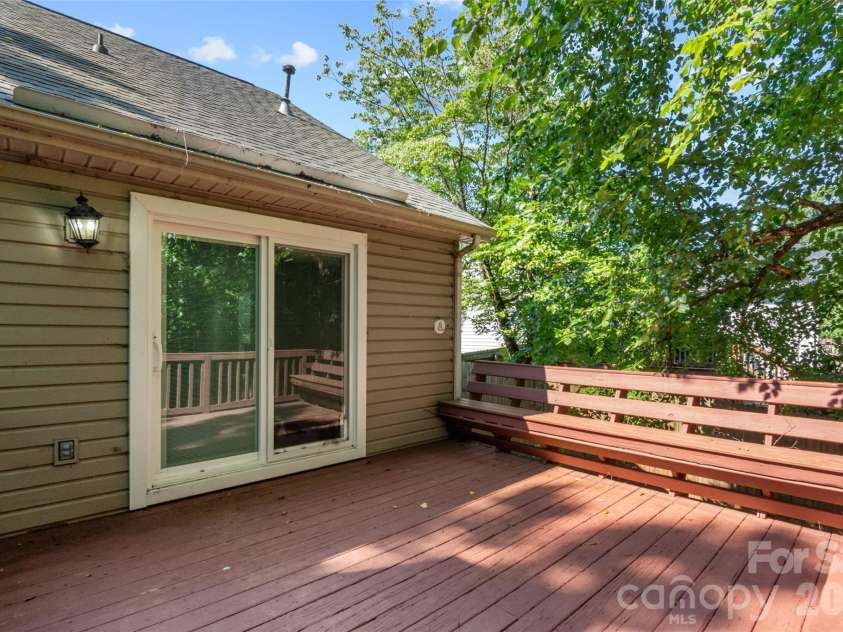 823 Thistledown Drive, Rock Hill, SC 29730.  MLS# CAR4409624, YatesRealty ID 41540. 