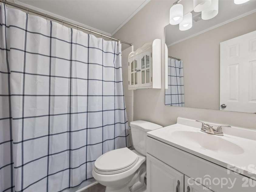 4448 Ridge Valley Drive, Charlotte, NC 28208.  MLS# CAR4410997, YatesRealty ID 41541. 
