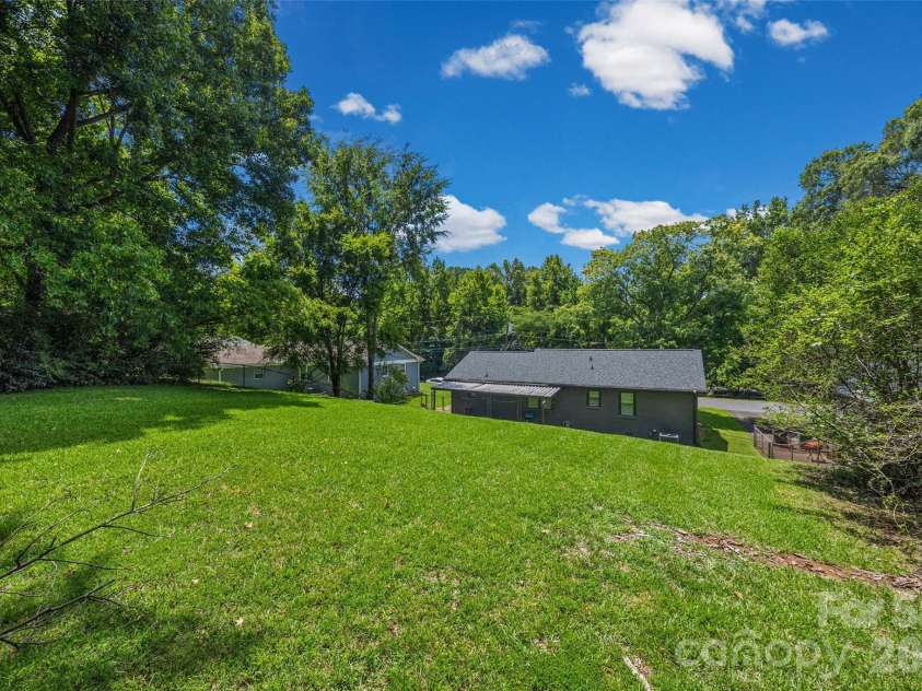 4448 Ridge Valley Drive, Charlotte, NC 28208.  MLS# CAR4410997, YatesRealty ID 41541. Backyard