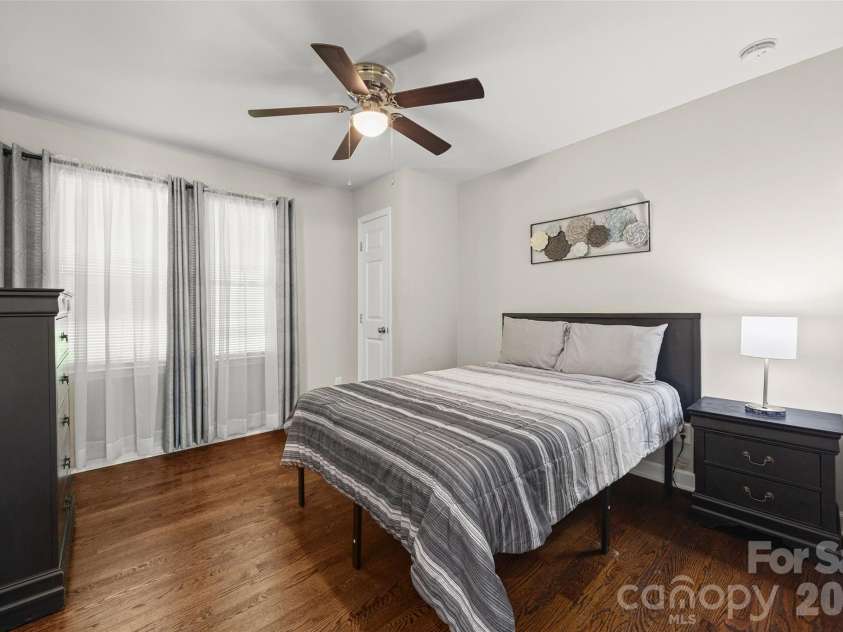 4448 Ridge Valley Drive, Charlotte, NC 28208.  MLS# CAR4410997, YatesRealty ID 41541. Bedroom