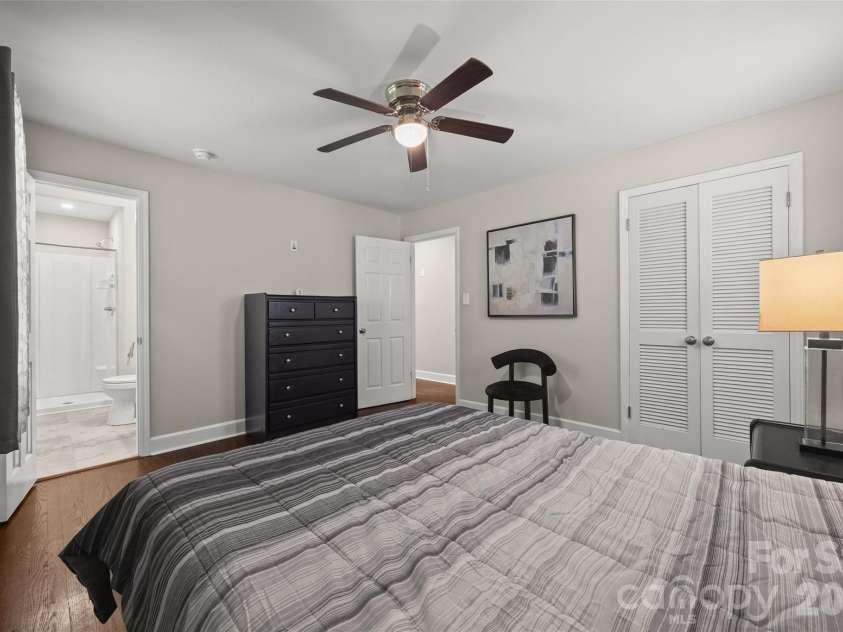 4448 Ridge Valley Drive, Charlotte, NC 28208.  MLS# CAR4410997, YatesRealty ID 41541. Primary Bedroom