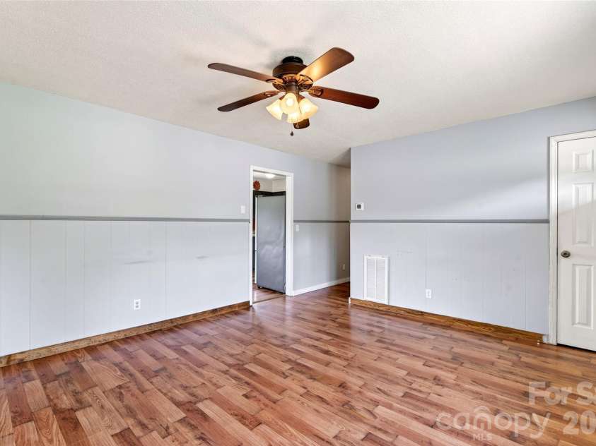 224 Cherokee Way, Marion, NC 28752.  MLS# CAR4411859, YatesRealty ID 41543. 