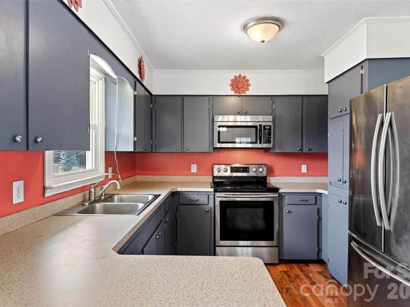 224 Cherokee Way, Marion, NC 28752.  MLS# CAR4411859, YatesRealty ID 41543. 