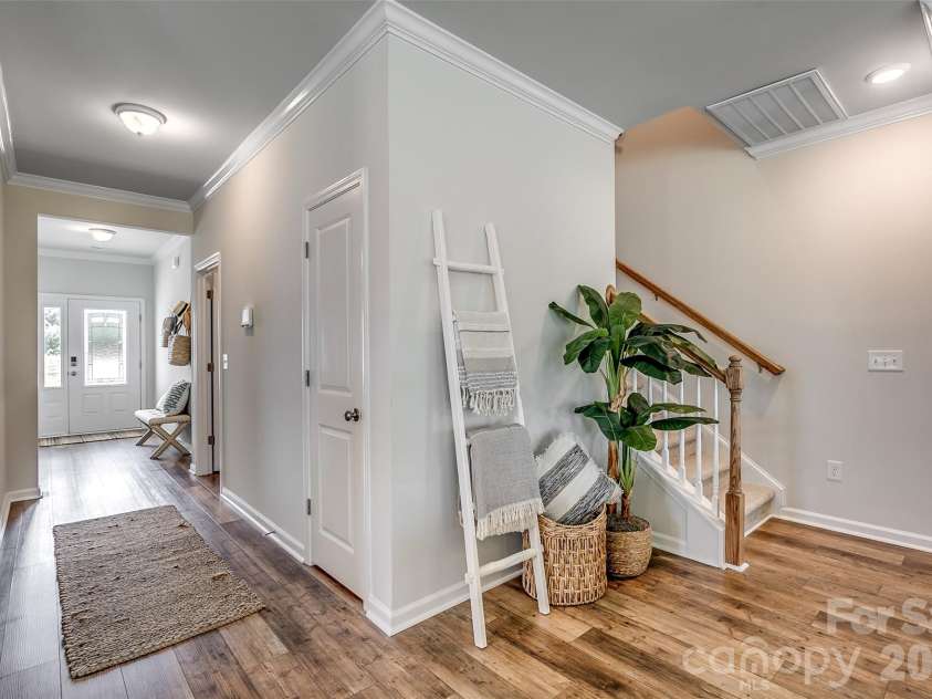 4012 Juno Drive, Charlotte, NC 28215.  MLS# CAR4407989, YatesRealty ID 41546. Photos are representative only - actual selections may vary.