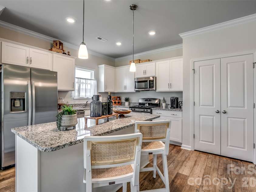 4012 Juno Drive, Charlotte, NC 28215.  MLS# CAR4407989, YatesRealty ID 41546. Photos are representative only - actual selections may vary.