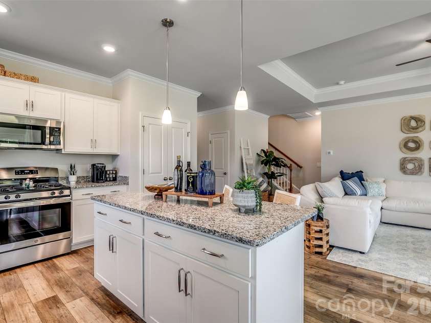 4012 Juno Drive, Charlotte, NC 28215.  MLS# CAR4407989, YatesRealty ID 41546. Photos are representative only - actual selections may vary.