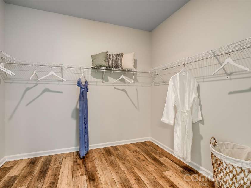 4012 Juno Drive, Charlotte, NC 28215.  MLS# CAR4407989, YatesRealty ID 41546. Photos are representative only - actual selections may vary.