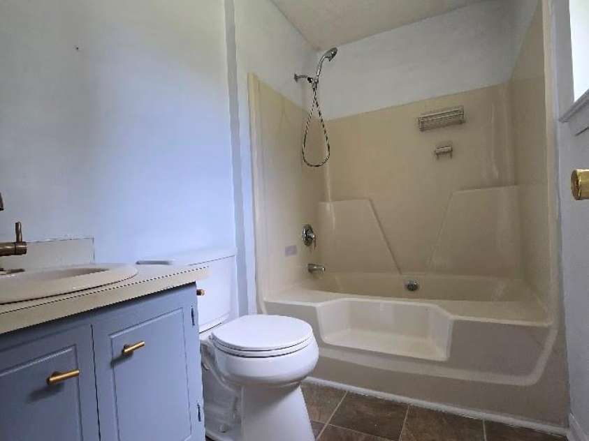 2601 Briar Trail Court, Matthews, NC 28104.  MLS# CAR4410537, YatesRealty ID 41548. 