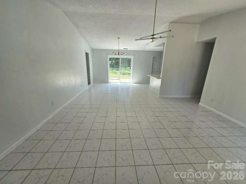 2601 Briar Trail Court, Matthews, NC 28104.  MLS# CAR4410537, YatesRealty ID 41548. 