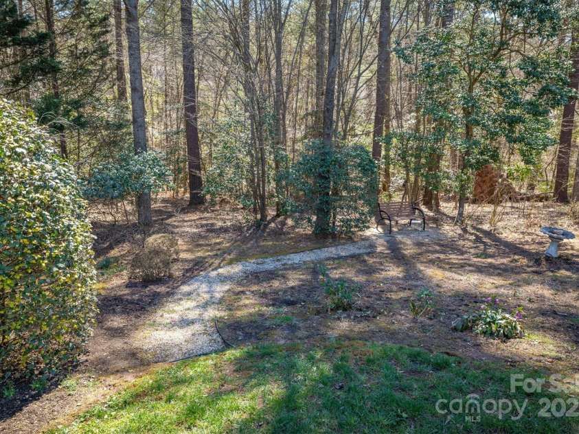 105 River Glen Drive, Morganton, NC 28655.  MLS# CAR4239601, YatesRealty ID 4155. 