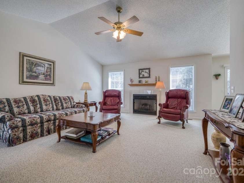 105 River Glen Drive, Morganton, NC 28655.  MLS# CAR4239601, YatesRealty ID 4155. 