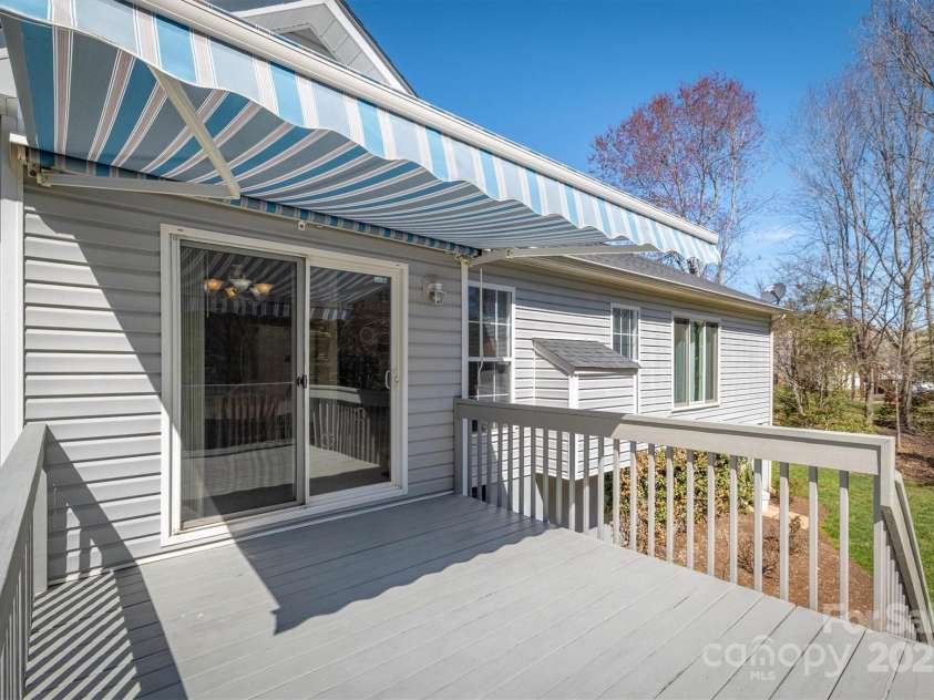 105 River Glen Drive, Morganton, NC 28655.  MLS# CAR4239601, YatesRealty ID 4155. 