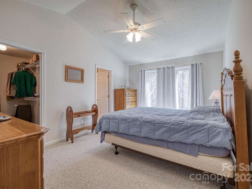105 River Glen Drive, Morganton, NC 28655.  MLS# CAR4239601, YatesRealty ID 4155. 