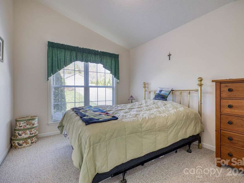 105 River Glen Drive, Morganton, NC 28655.  MLS# CAR4239601, YatesRealty ID 4155. 