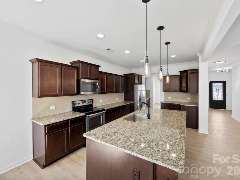 111 Trick Ski Lane, Statesville, NC 28677.  MLS# CAR4398095, YatesRealty ID 4155. 