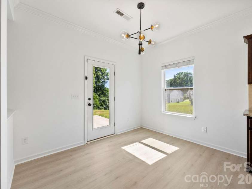 111 Trick Ski Lane, Statesville, NC 28677.  MLS# CAR4398095, YatesRealty ID 4155. 