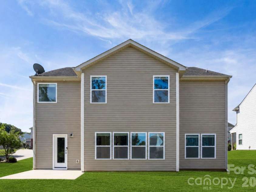 111 Trick Ski Lane, Statesville, NC 28677.  MLS# CAR4398095, YatesRealty ID 4155. 