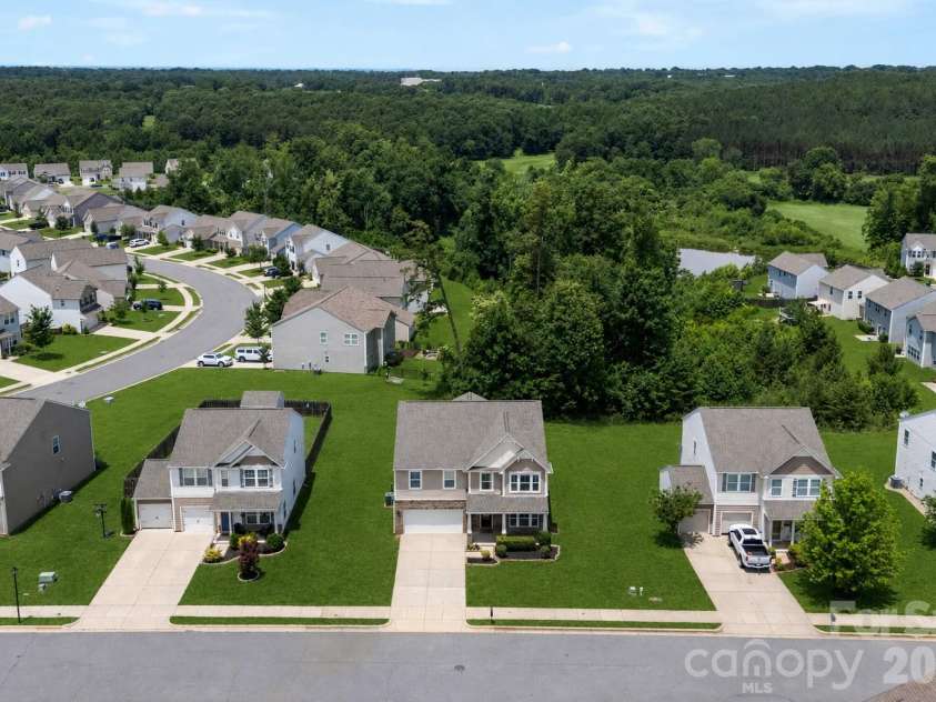 111 Trick Ski Lane, Statesville, NC 28677.  MLS# CAR4398095, YatesRealty ID 4155. 