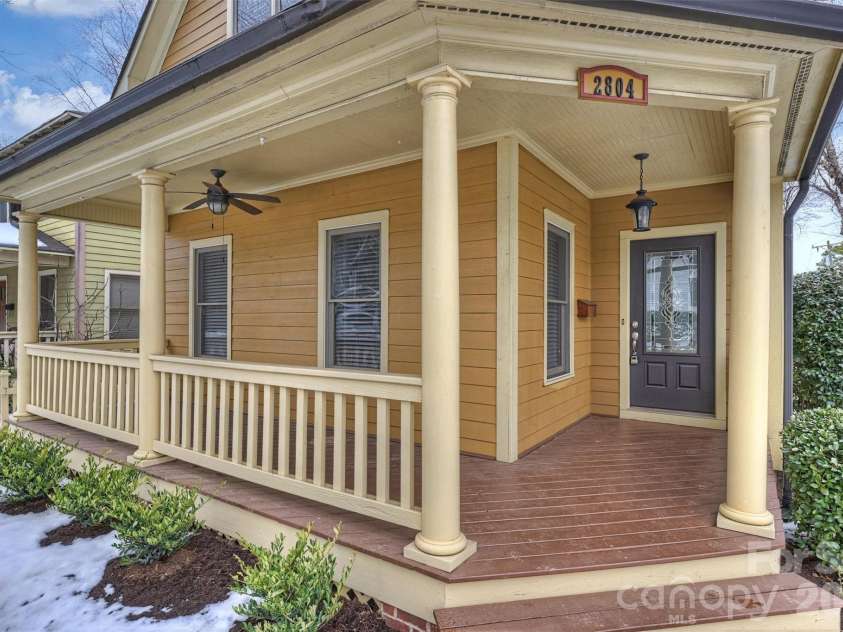 2804 Whiting Avenue, Charlotte, NC 28205.  MLS# CAR4343055, YatesRealty ID 4155. 