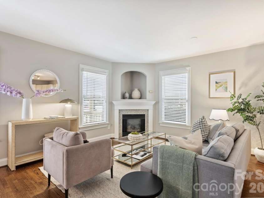 2804 Whiting Avenue, Charlotte, NC 28205.  MLS# CAR4343055, YatesRealty ID 4155. 