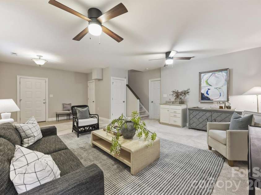 2804 Whiting Avenue, Charlotte, NC 28205.  MLS# CAR4343055, YatesRealty ID 4155. 