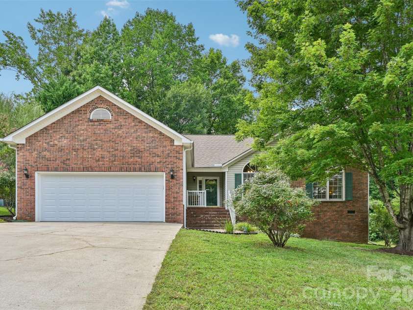 2167 Lookout Ridge, Rock Hill, SC 29732.  MLS# CAR4392491, YatesRealty ID 41551. 