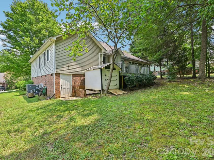 2167 Lookout Ridge, Rock Hill, SC 29732.  MLS# CAR4392491, YatesRealty ID 41551. 
