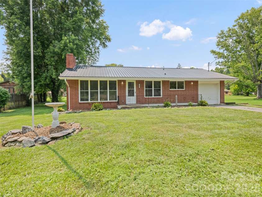 70 Levi Street, Clyde, NC 28721.  MLS# CAR4405309, YatesRealty ID 41552. 