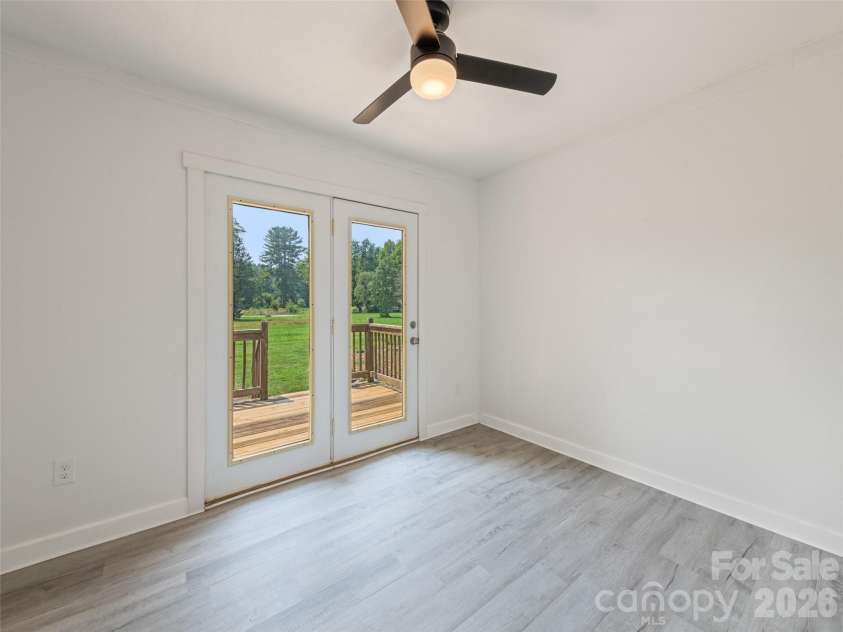 70 Levi Street, Clyde, NC 28721.  MLS# CAR4405309, YatesRealty ID 41552. 