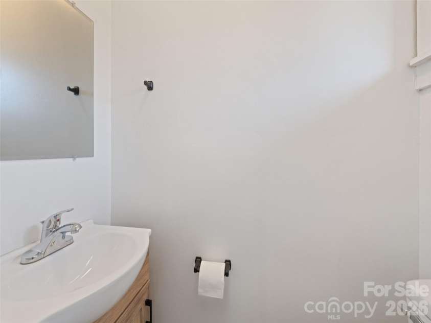 70 Levi Street, Clyde, NC 28721.  MLS# CAR4405309, YatesRealty ID 41552. 