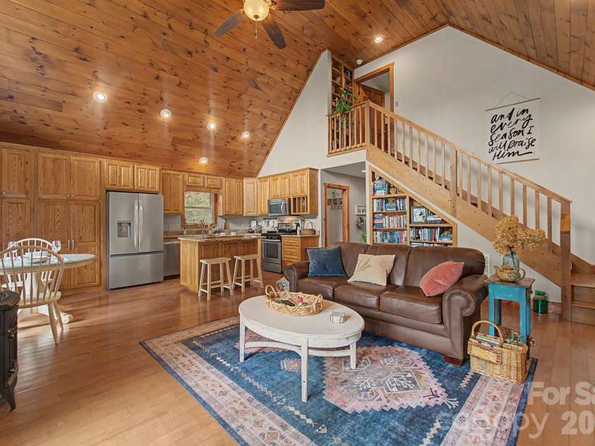 374 Ridgeway Street, Sylva, NC 28779.  MLS# CAR4408873, YatesRealty ID 41553. 