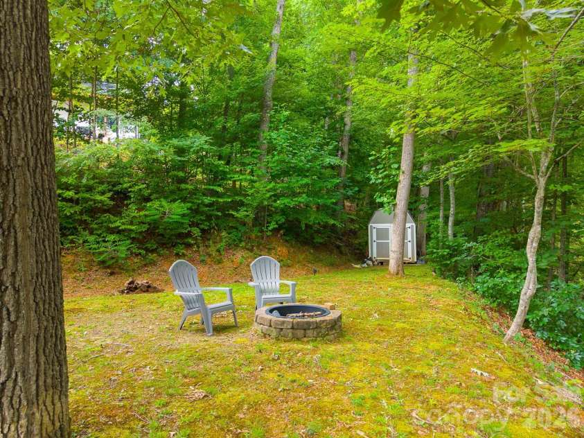 374 Ridgeway Street, Sylva, NC 28779.  MLS# CAR4408873, YatesRealty ID 41553. 