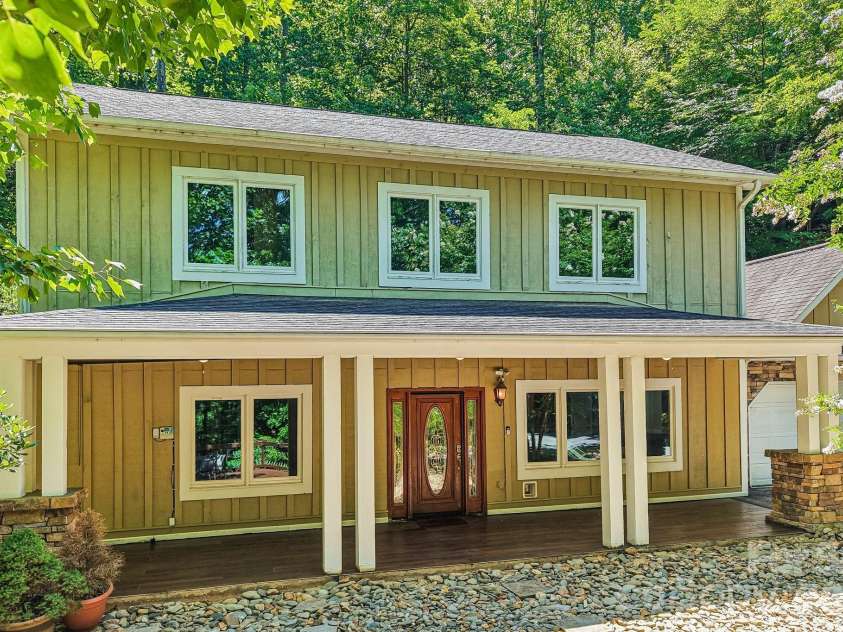 10 Cedar Drive, Mills River, NC 28759.  MLS# CAR4401333, YatesRealty ID 41556. 