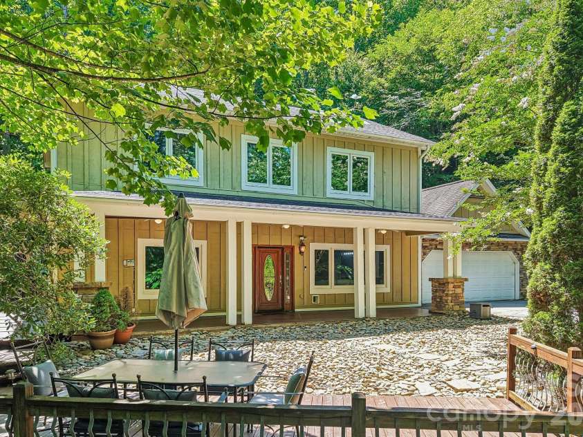 10 Cedar Drive, Mills River, NC 28759.  MLS# CAR4401333, YatesRealty ID 41556. 