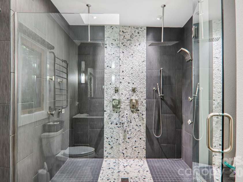 10 Cedar Drive, Mills River, NC 28759.  MLS# CAR4401333, YatesRealty ID 41556. 